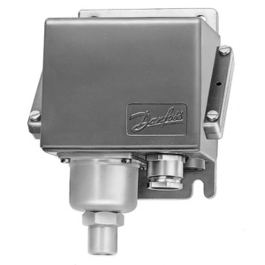 Danfoss 060-310466 Presostato KPS33 Rango regulacion Pe 0 - 3.5 bar, Diferencial  0.2 bar, Funcion rearme Auto, Tipo de conexion de Presion G, Dimension conexion Presion 1/4, Grado de proteccion de la carcasa IP67, Presion de trabajo max 10 bar
