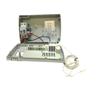 Caja Control THE120 220v/1ph/50-60hz IP65
Braker Siemens 5SU9 356 RCBO C25, 2 x Sensor NTC
5 Salidas, 2 Entradas Sensores, 3 Entradas Digitales, RS485, Max 25Amps