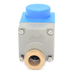 Danfoss 018F6714 Bobina para Solenoide 220 V, 60 Hz, 13 W, IP67, Caja de Conexion